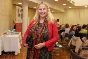 Dr. Caroline Priller